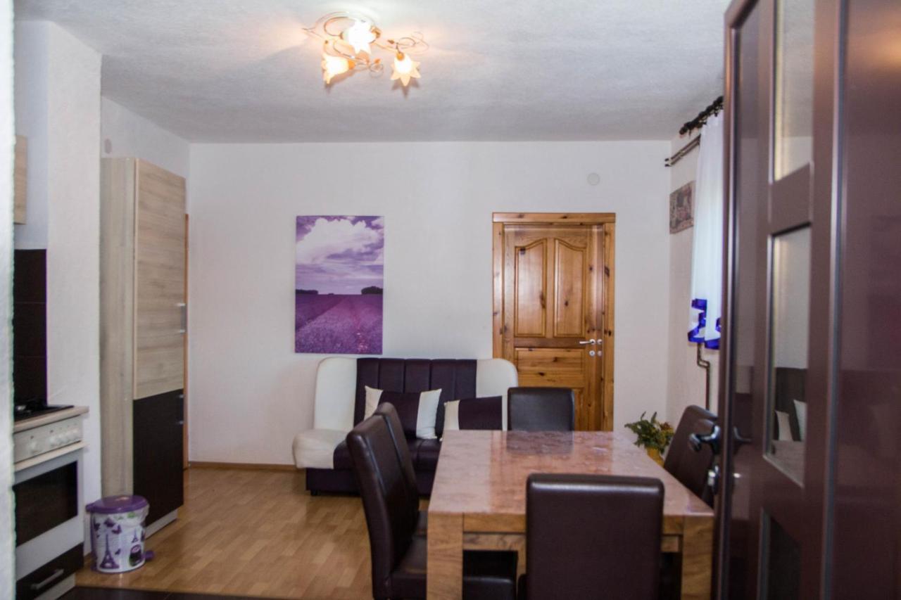 Lavanda Farm Apartmani Rakovica Buitenkant foto