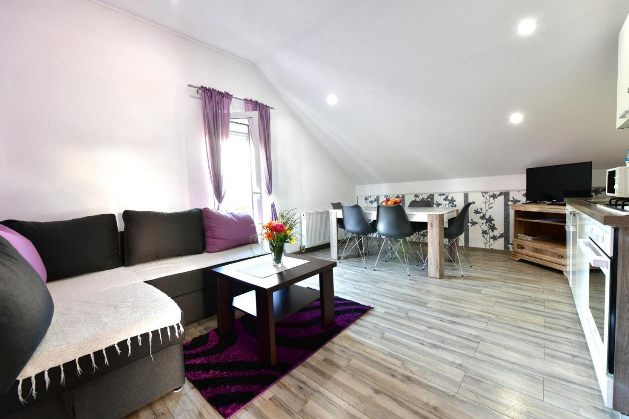 Lavanda Farm Apartmani Rakovica Buitenkant foto
