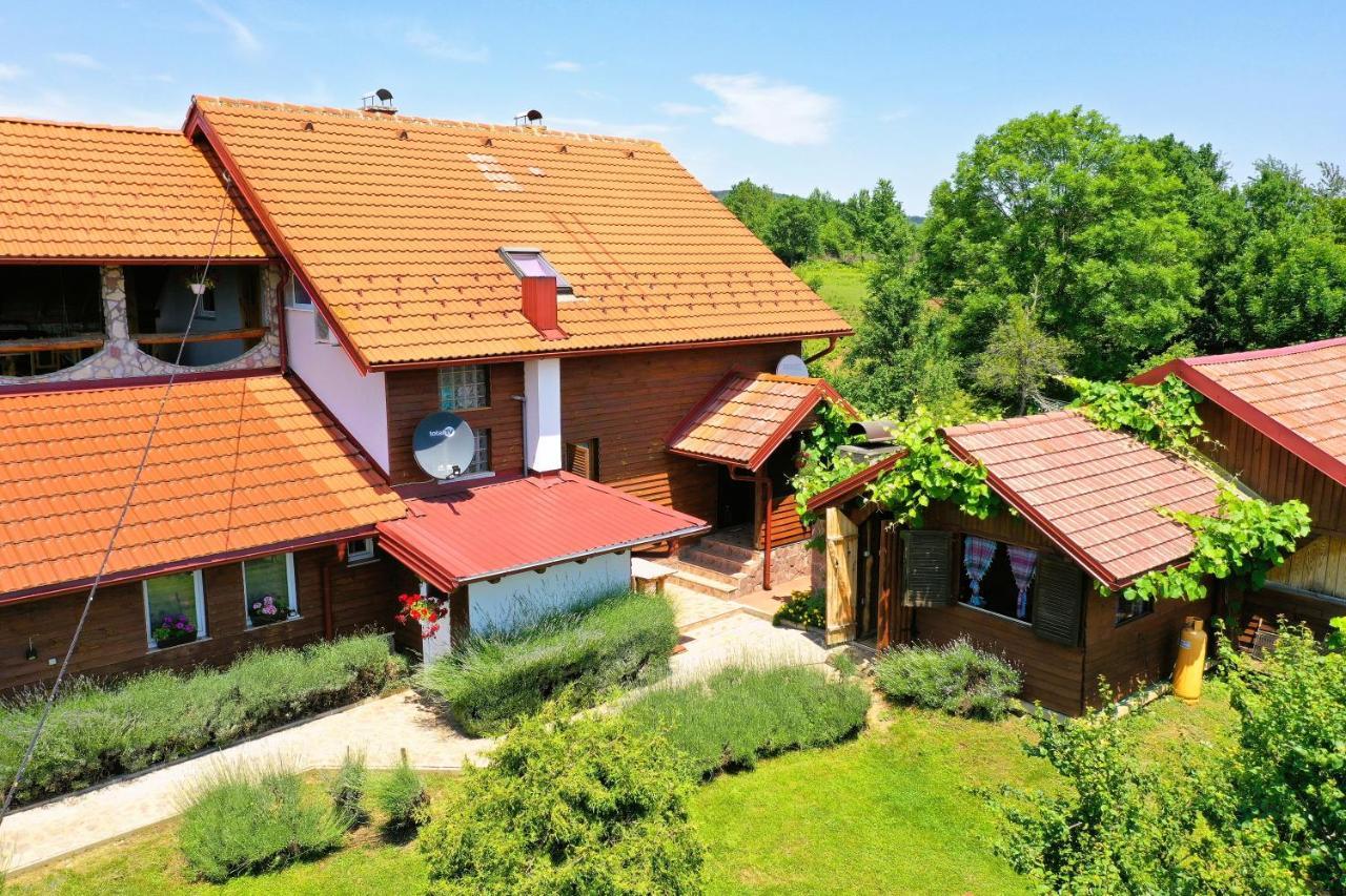 Lavanda Farm Apartmani Rakovica Buitenkant foto