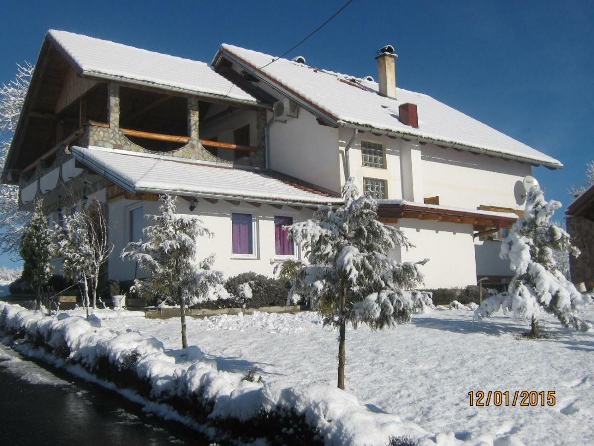 Lavanda Farm Apartmani Rakovica Buitenkant foto